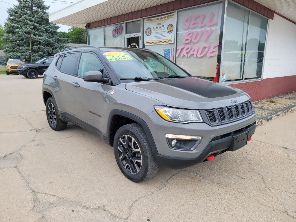 Photo 3 of this JEEP COMPASS