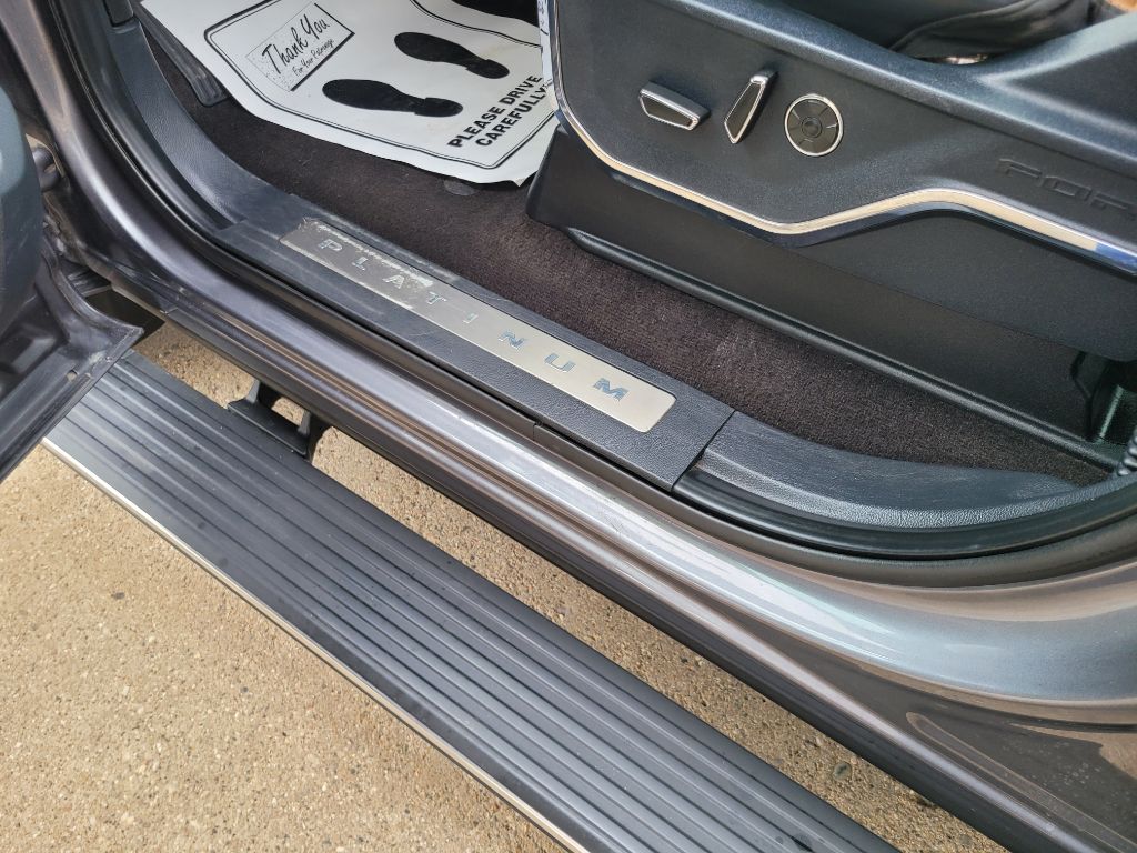 Photo 24 of this FORD F-150