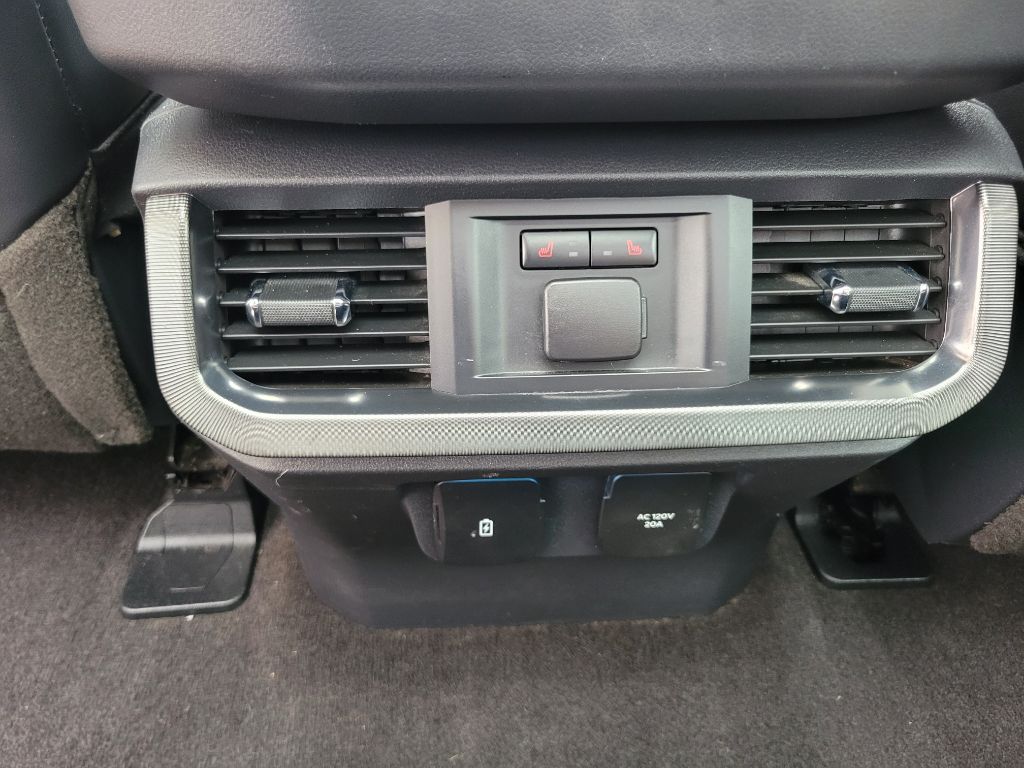 Photo 60 of this FORD F-150