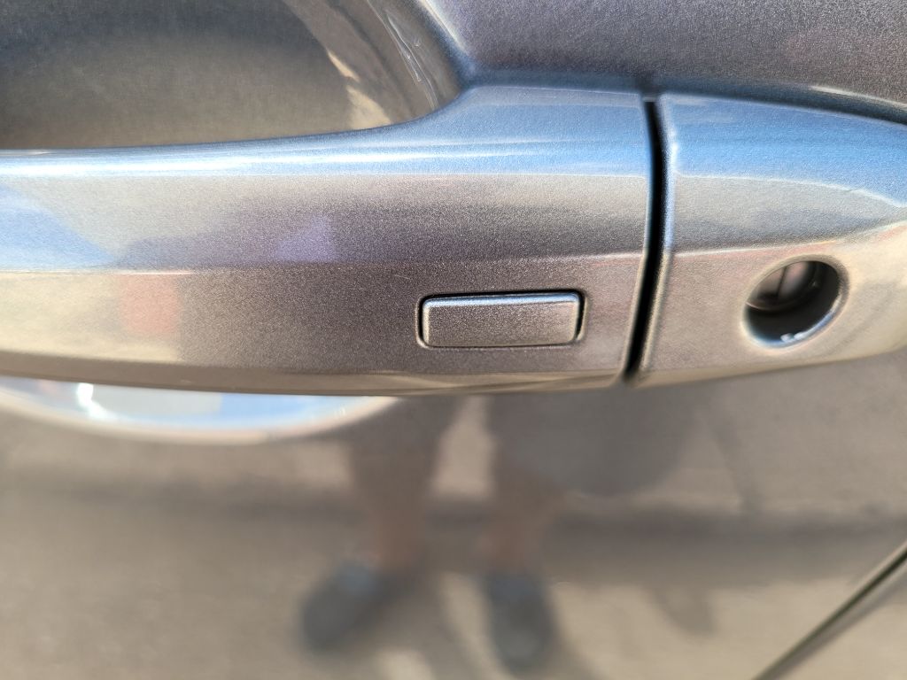 Photo 14 of this NISSAN ROGUE
