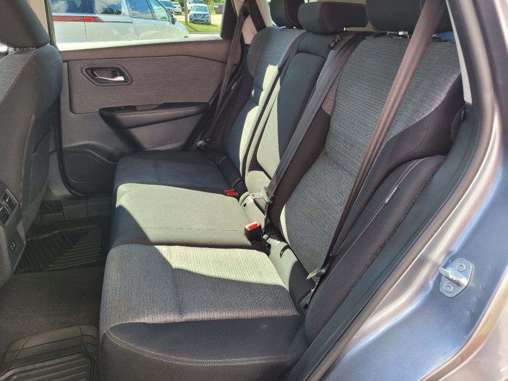 Photo 40 of this NISSAN ROGUE