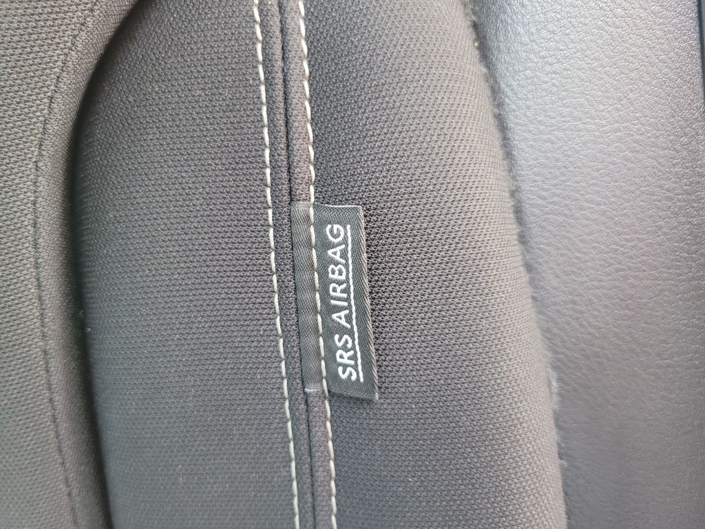 Photo 41 of this NISSAN ROGUE