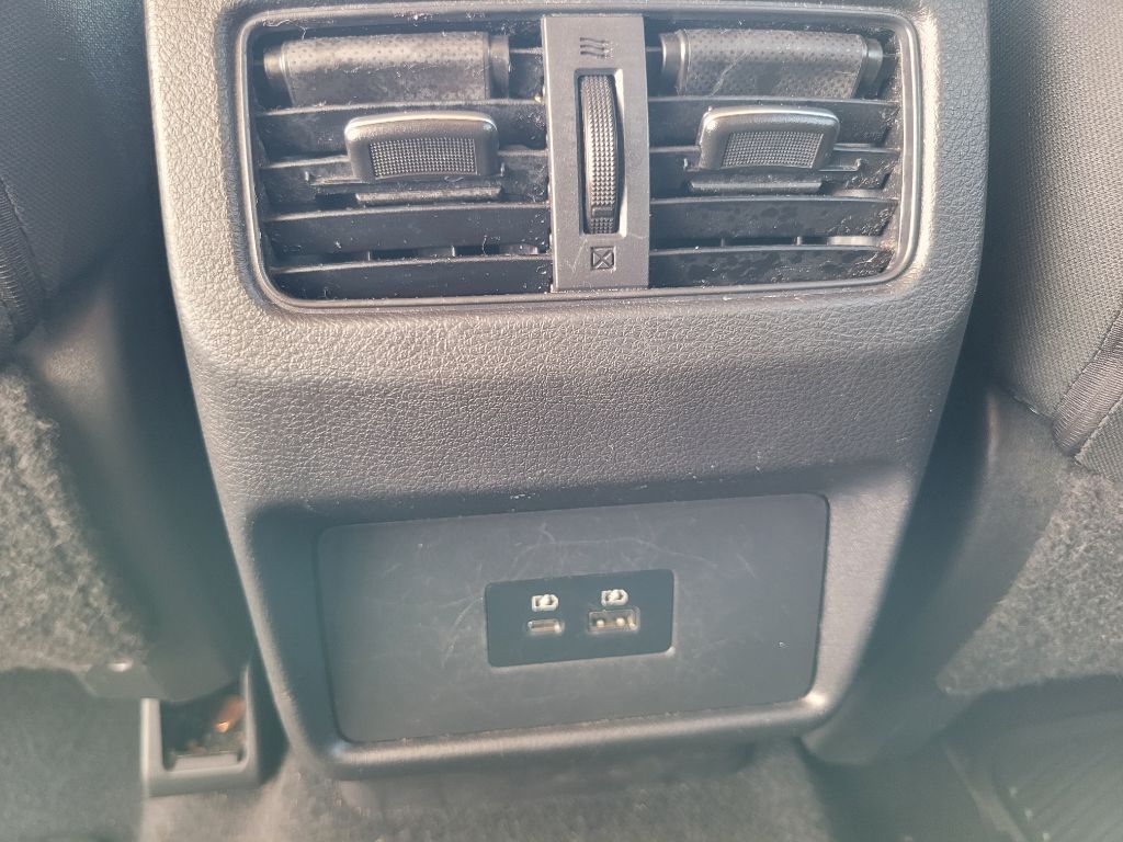 Photo 44 of this NISSAN ROGUE