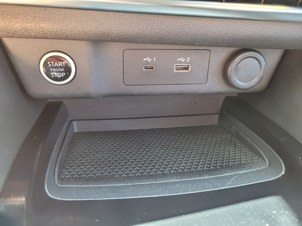 Photo 31 of this NISSAN ROGUE
