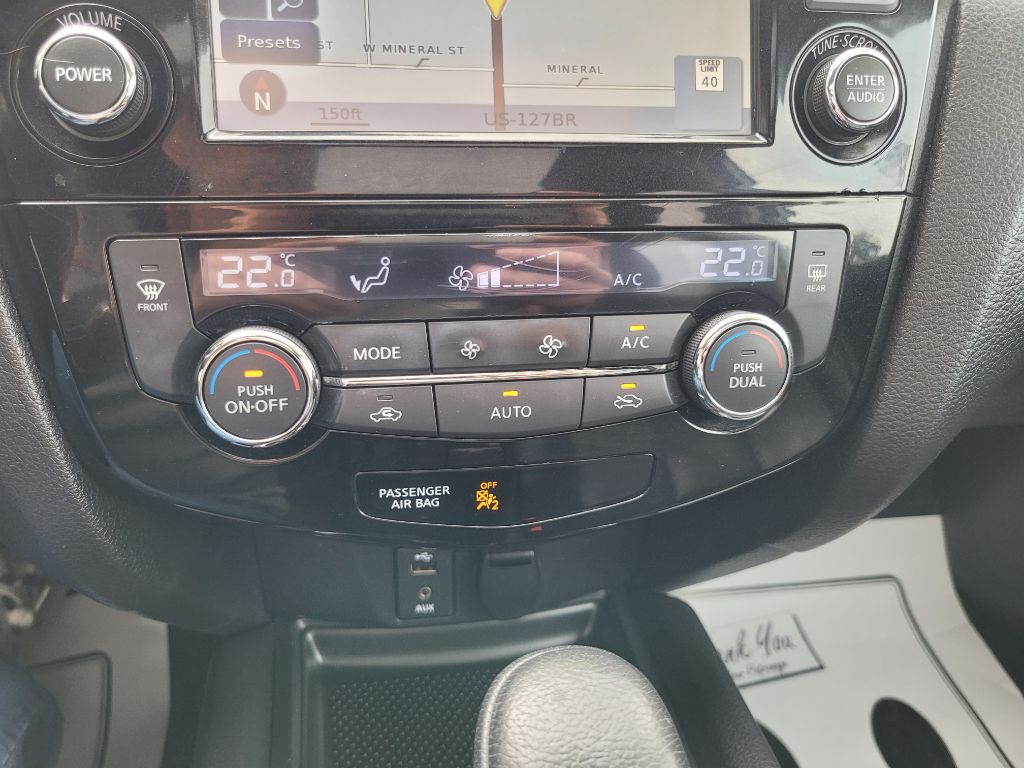 Photo 31 of this NISSAN ROGUE