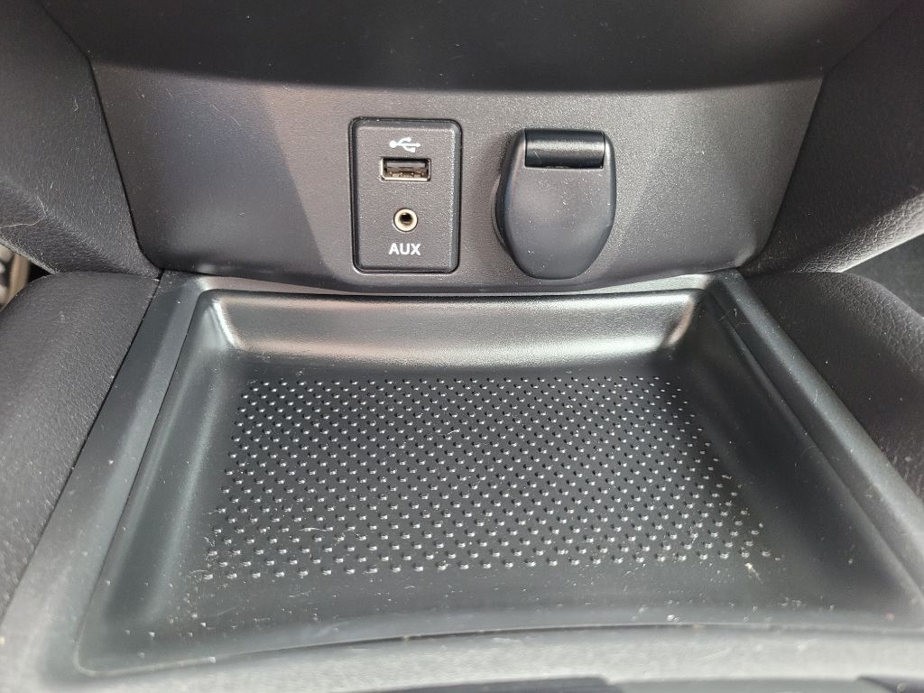 Photo 32 of this NISSAN ROGUE