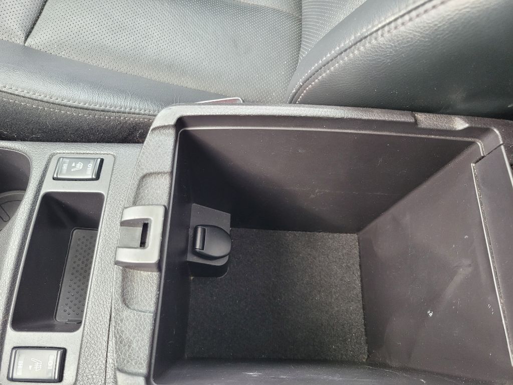 Photo 36 of this NISSAN ROGUE