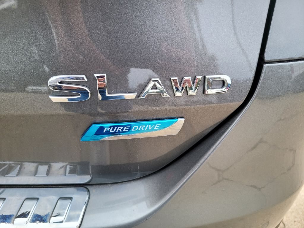 Photo 7 of this NISSAN ROGUE