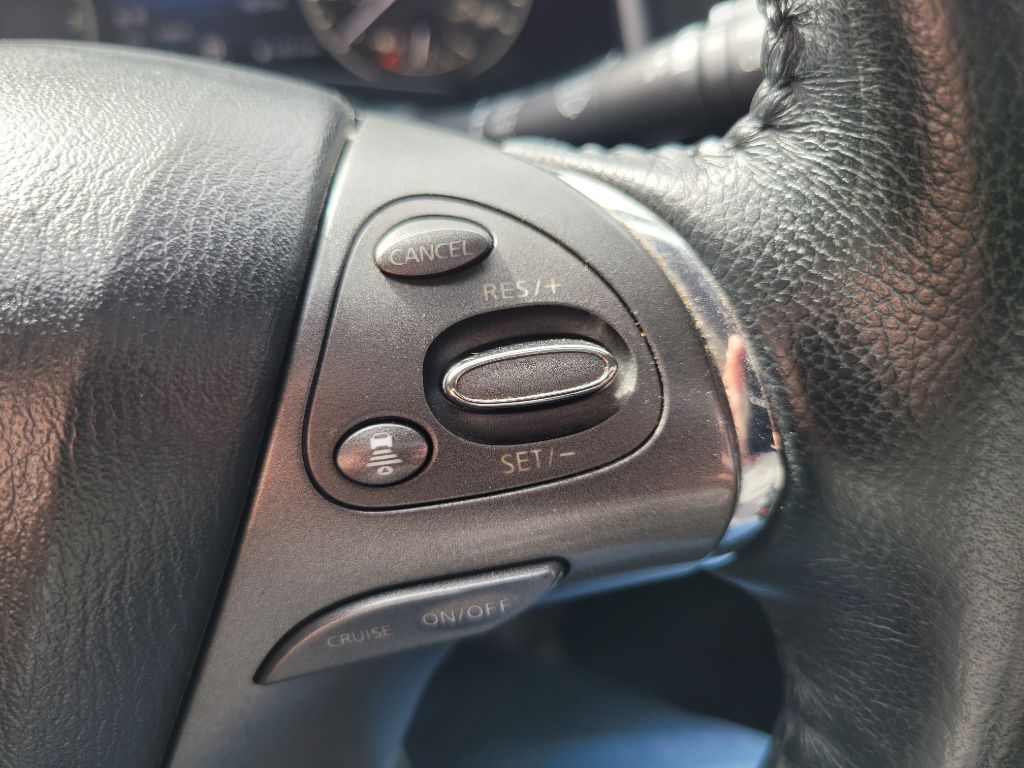 Photo 31 of this NISSAN MURANO