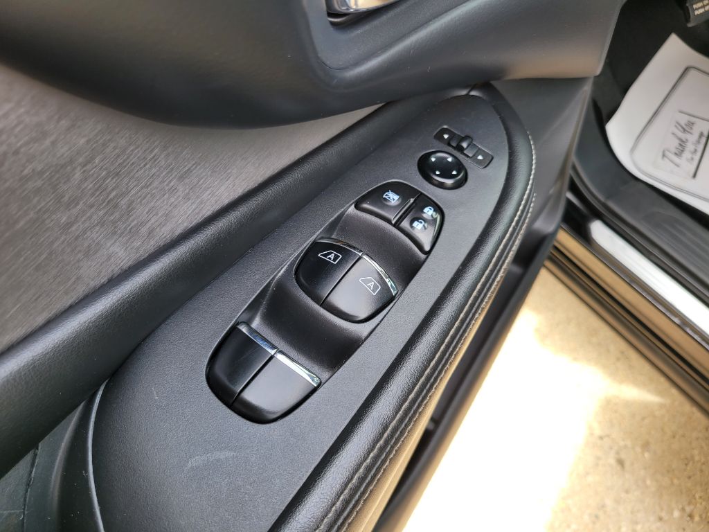 Photo 22 of this NISSAN MURANO