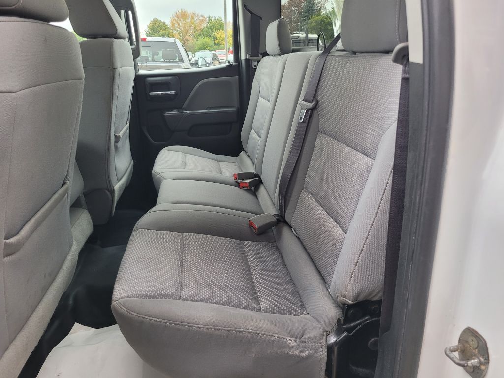 Photo 31 of this CHEVROLET SILVERADO 2500H