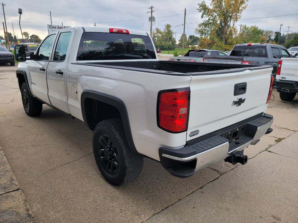 Photo 9 of this CHEVROLET SILVERADO 2500H