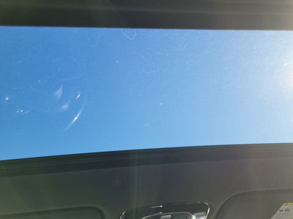 Photo 54 of this HYUNDAI SANTA CRUZ