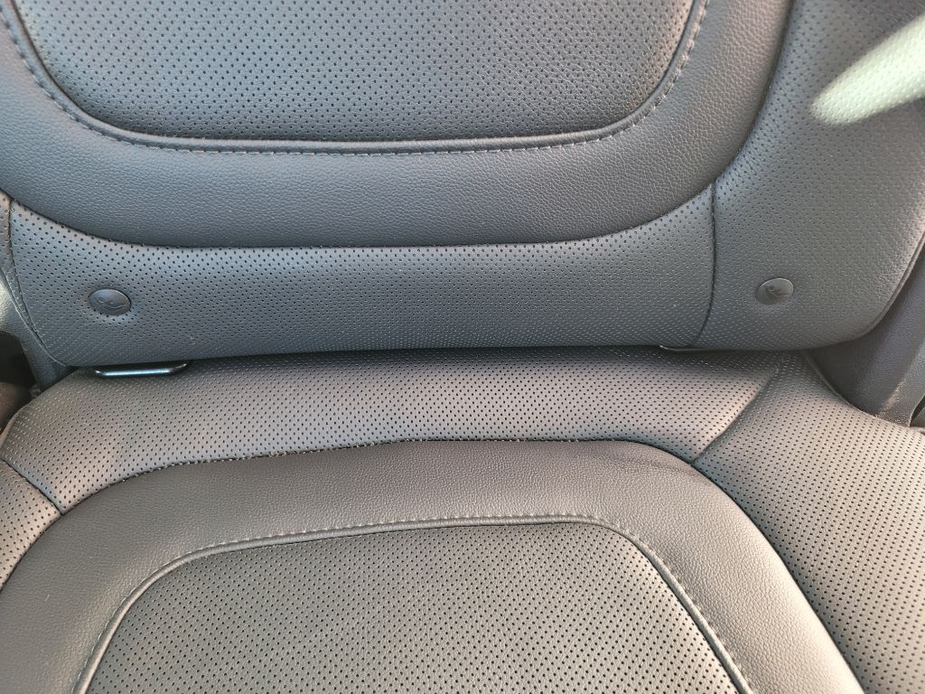 Photo 49 of this HYUNDAI SANTA CRUZ