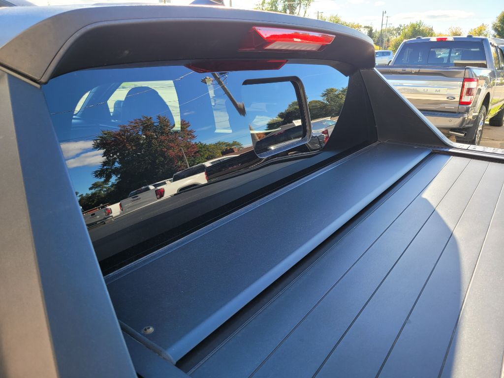 Photo 17 of this HYUNDAI SANTA CRUZ