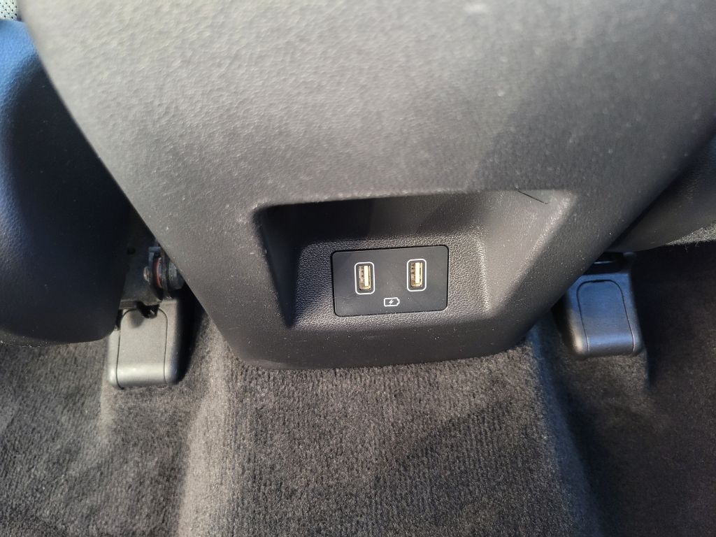 Photo 52 of this HYUNDAI SANTA CRUZ