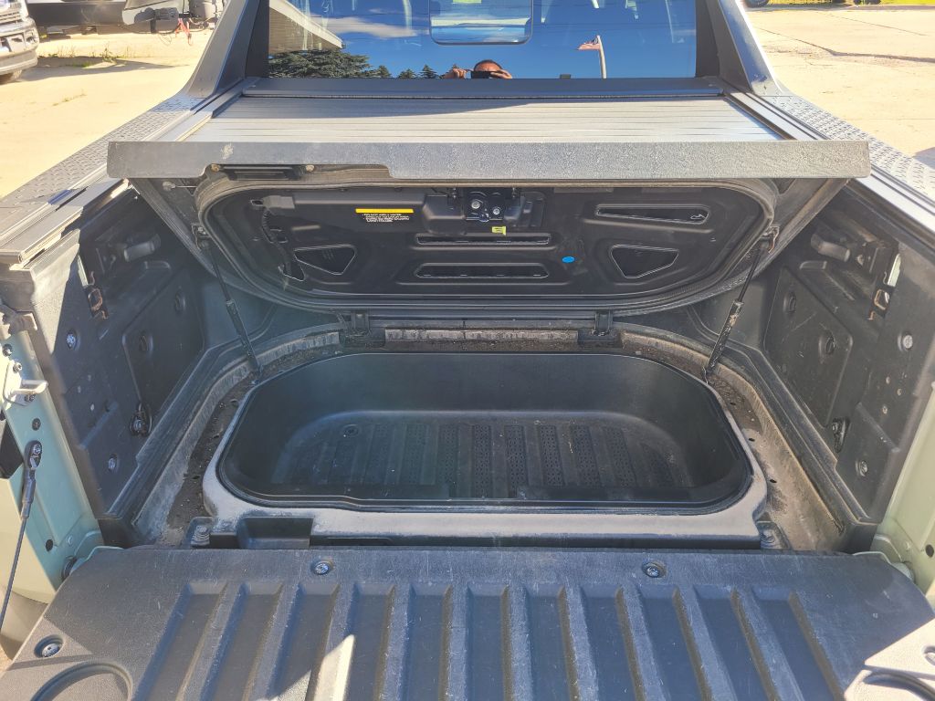 Photo 13 of this HYUNDAI SANTA CRUZ