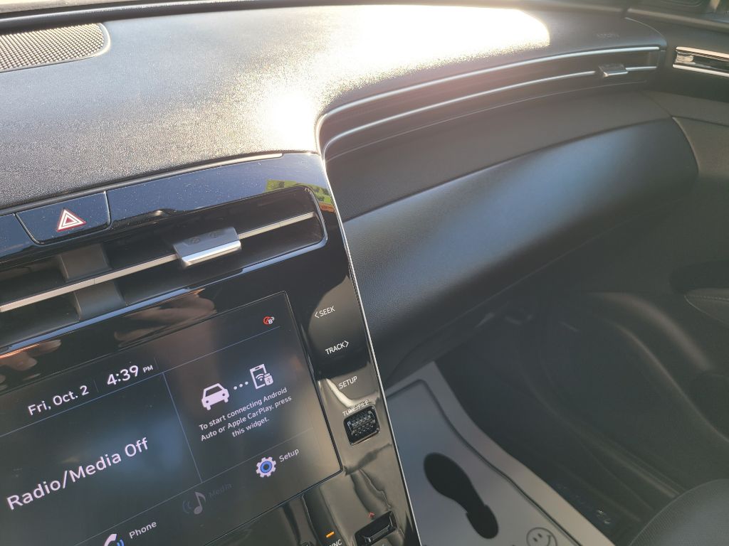 Photo 45 of this HYUNDAI SANTA CRUZ