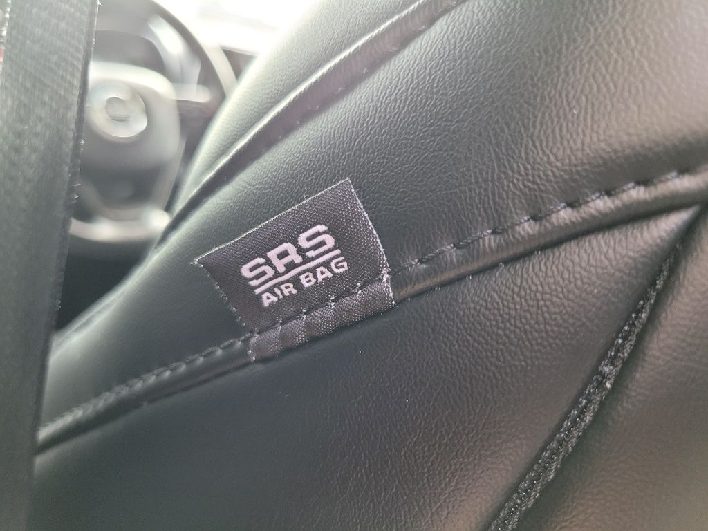 Photo 44 of this JEEP CHEROKEE