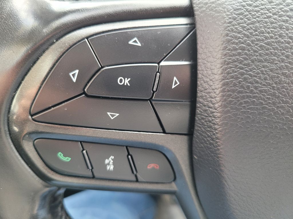 Photo 25 of this JEEP CHEROKEE