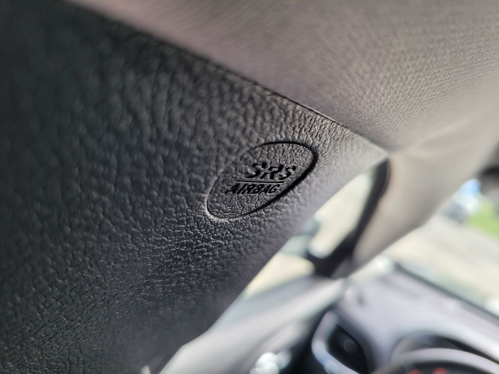 Photo 46 of this JEEP CHEROKEE