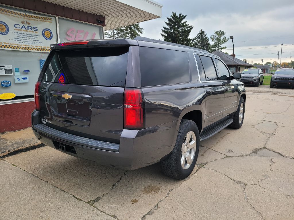 Photo 5 of this CHEVROLET SUBURBAN