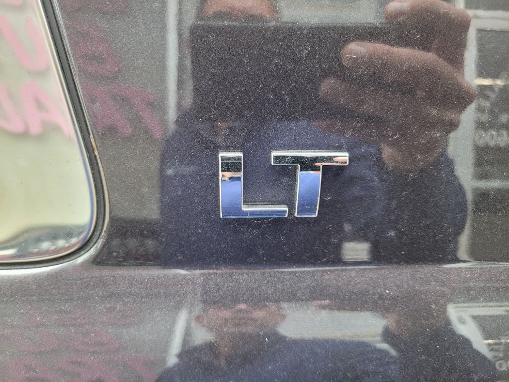 Photo 14 of this CHEVROLET SUBURBAN