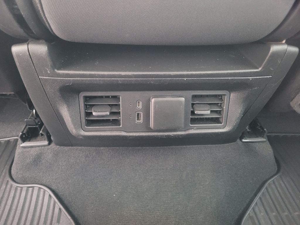 Photo 50 of this GMC SIERRA 1500