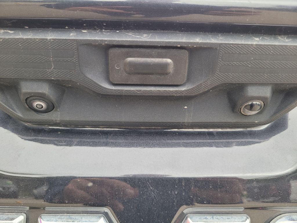Photo 8 of this GMC SIERRA 1500