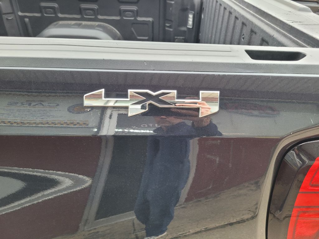 Photo 13 of this GMC SIERRA 1500
