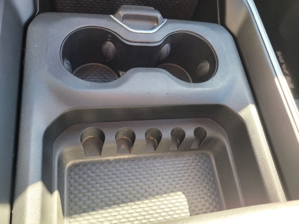 Photo 38 of this RAM 1500