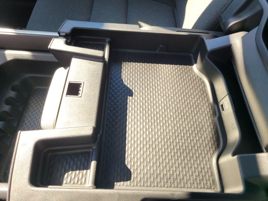 Photo 39 of this RAM 1500