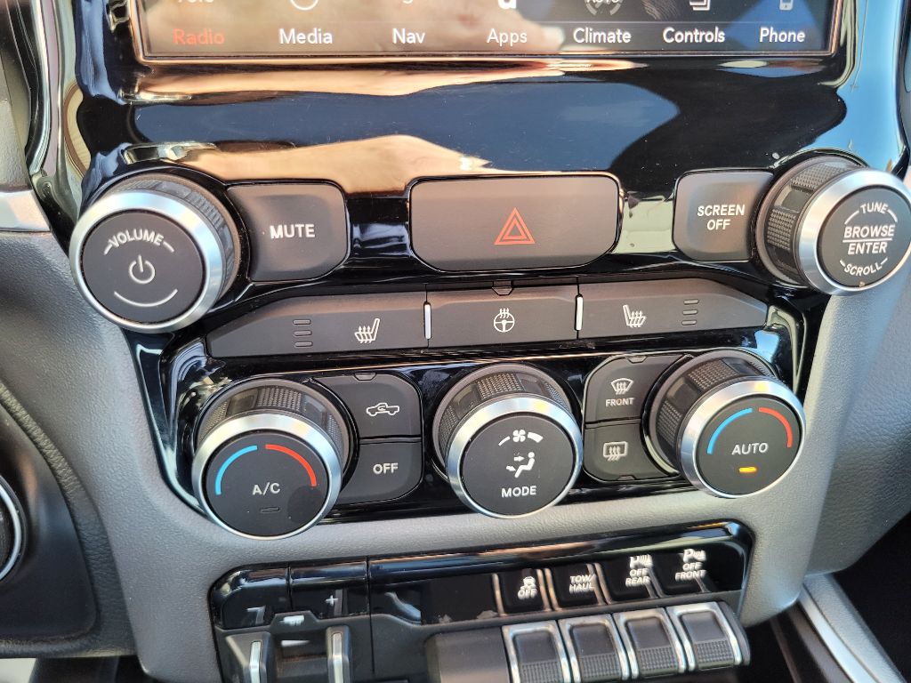 Photo 34 of this RAM 1500