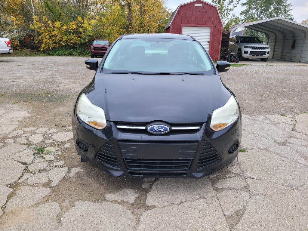 Photo 2 of this FORD FOCUS