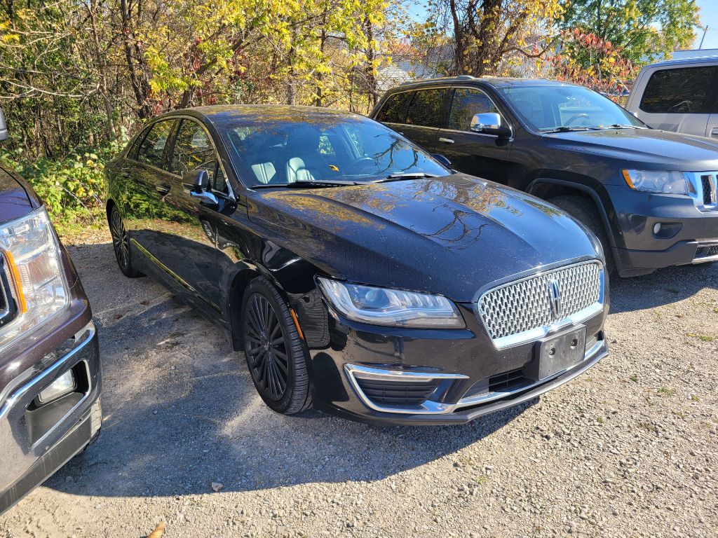 Photo 3 of this LINCOLN MKZ