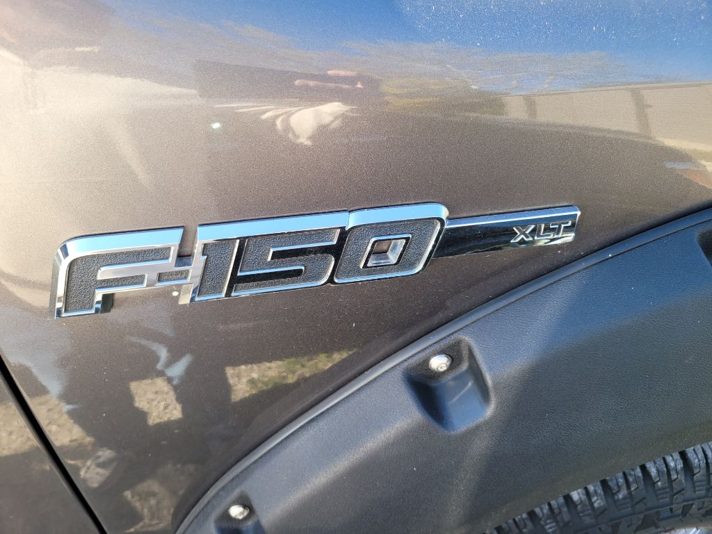 Photo 4 of this FORD F-150