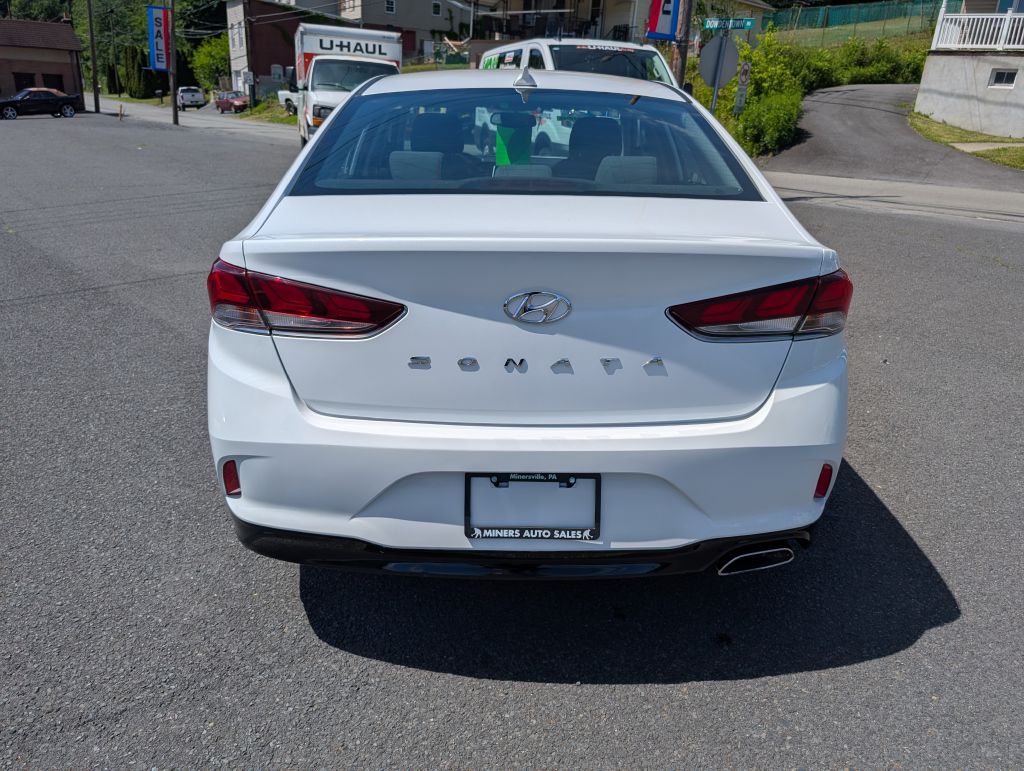 Photo 3 of this HYUNDAI SONATA