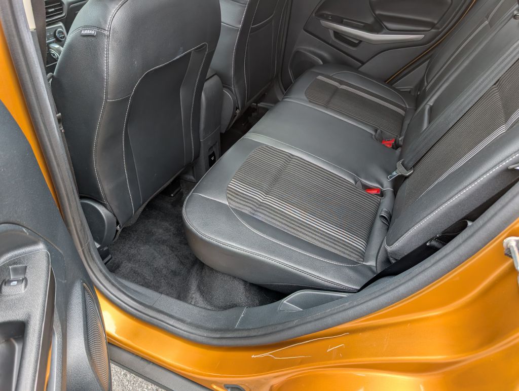 Photo 5 of this FORD ECOSPORT