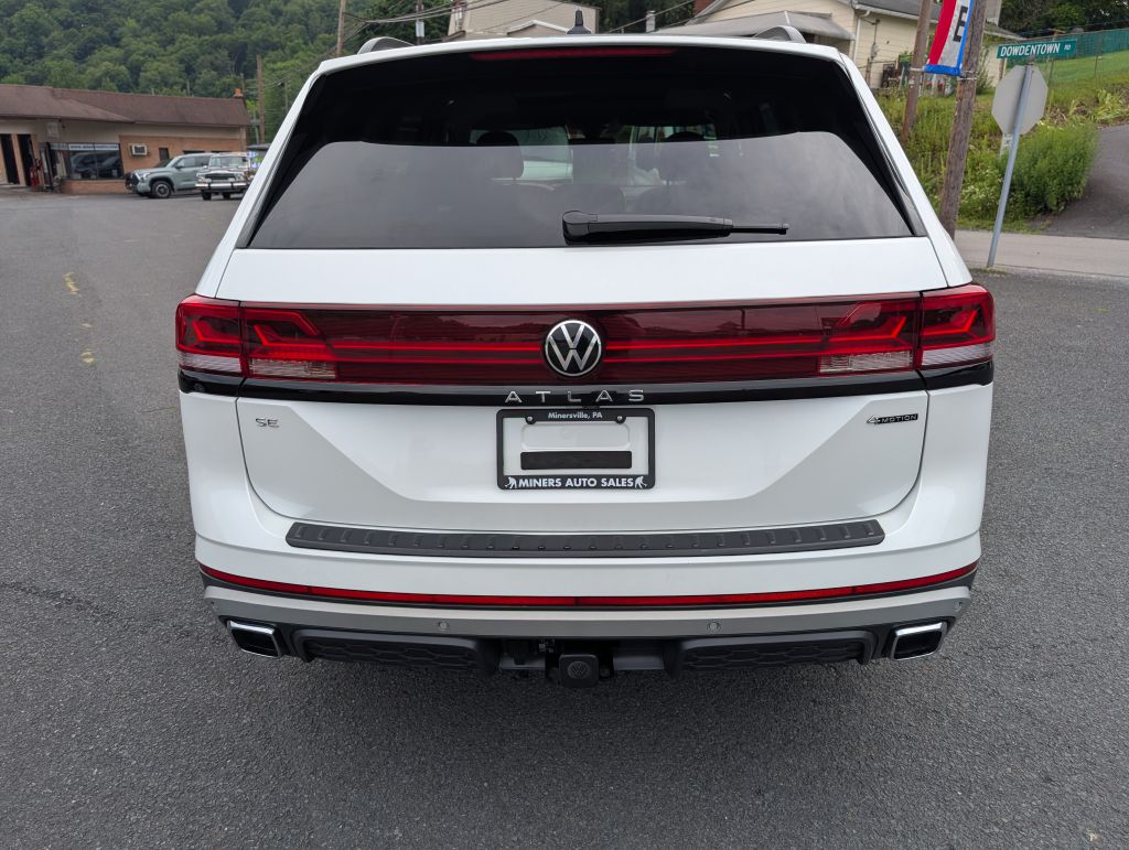Photo 3 of this VOLKSWAGEN ATLAS