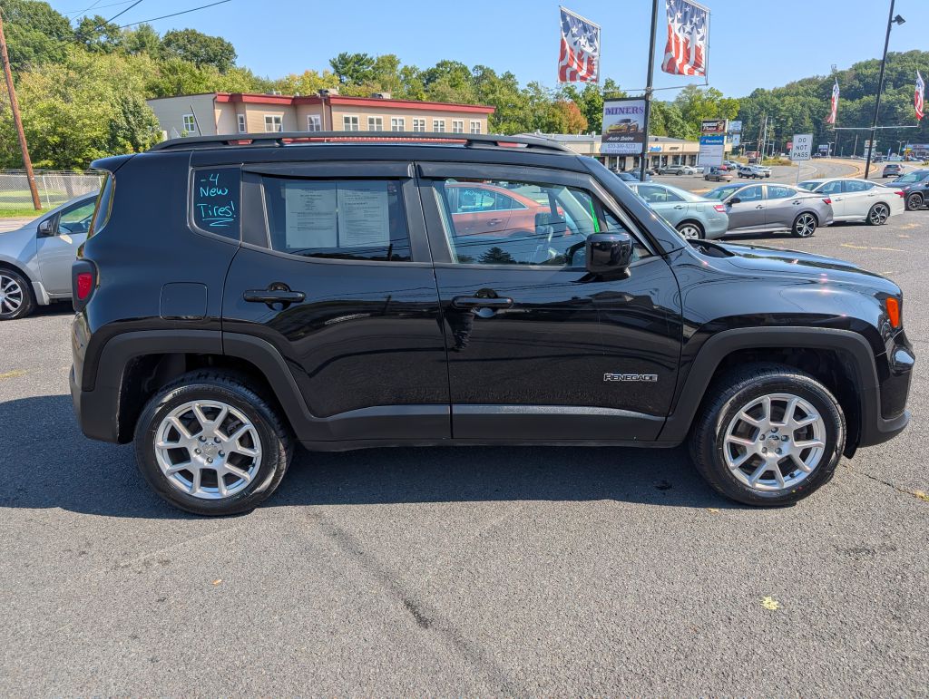 Photo 2 of this JEEP RENEGADE