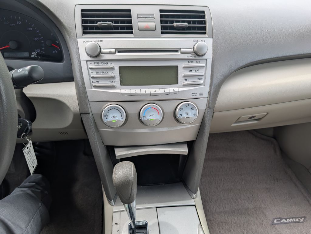 Photo 7 of this TOYOTA CAMRY