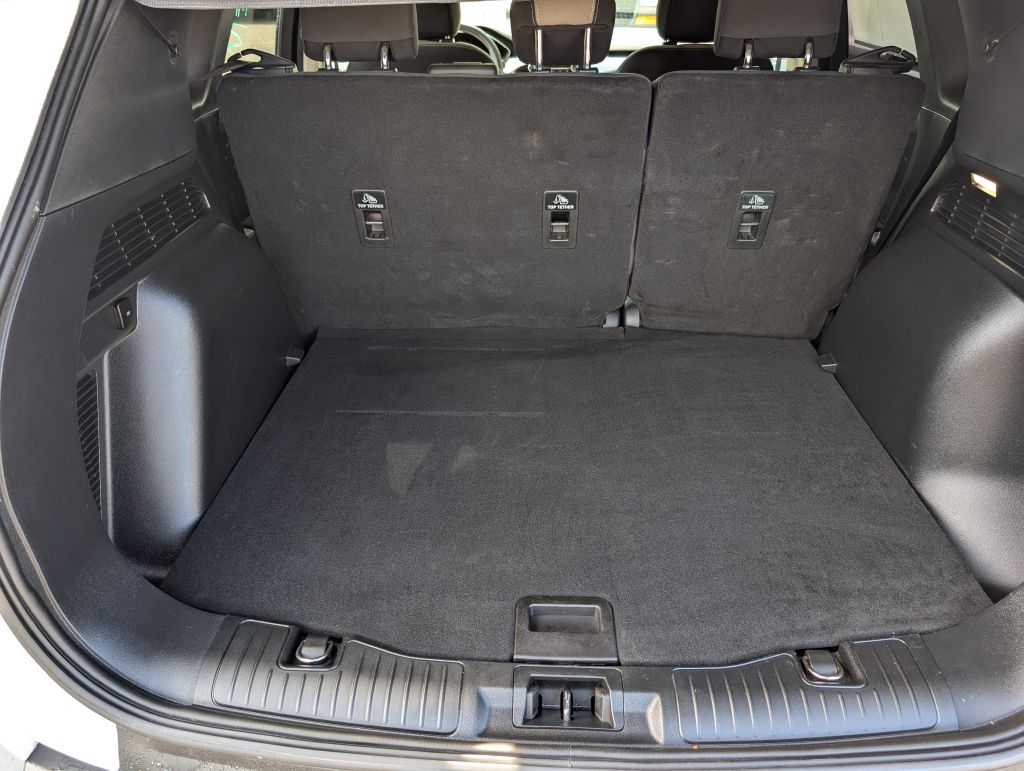 Photo 4 of this FORD ESCAPE