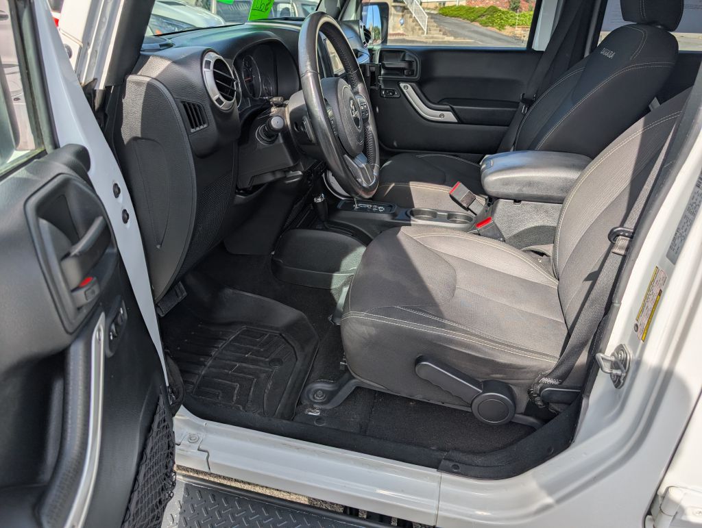 Photo 6 of this JEEP WRANGLER UNLIMI