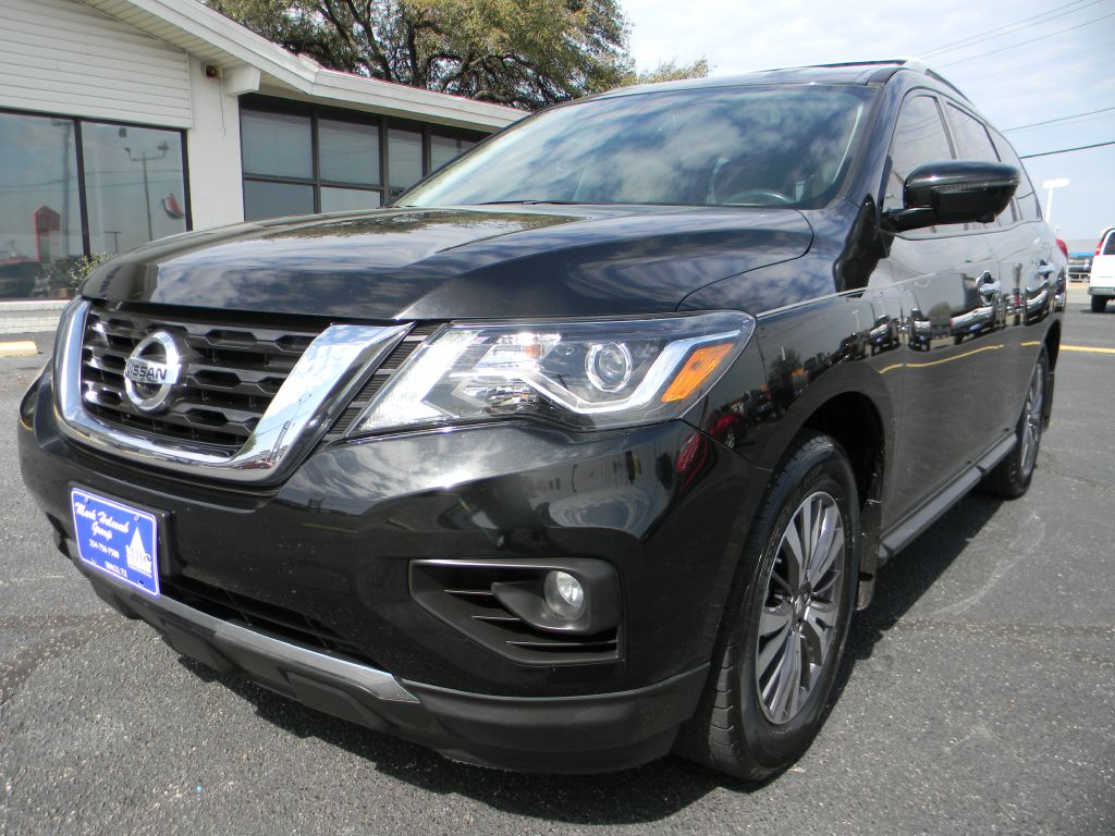 2017 NISSAN PATHFINDER