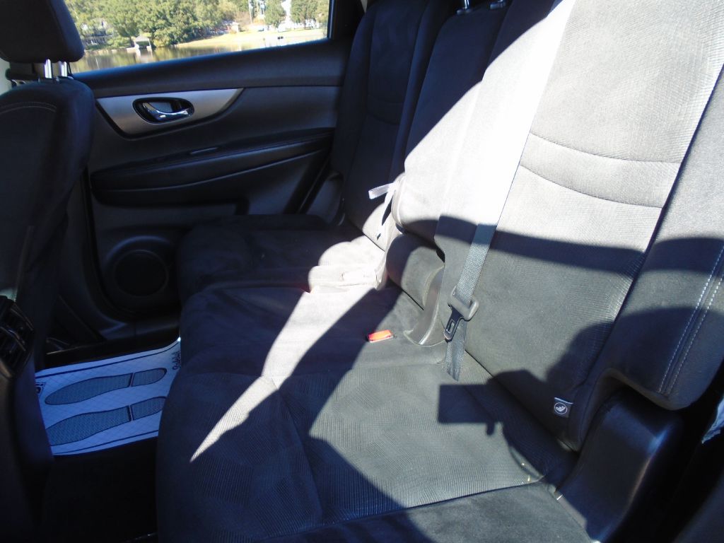 Photo 14 of this NISSAN ROGUE