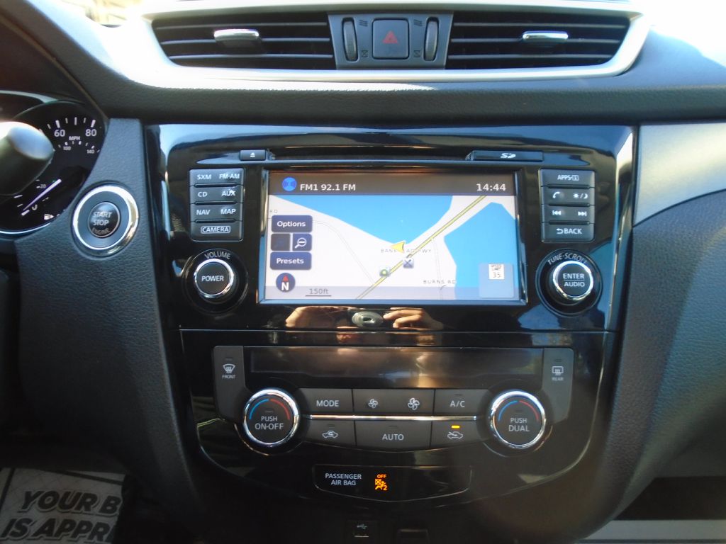 Photo 19 of this NISSAN ROGUE