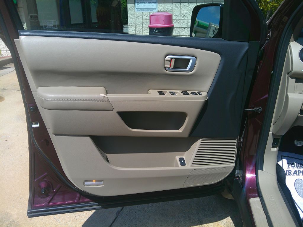 Photo 7 of this HONDA PILOT