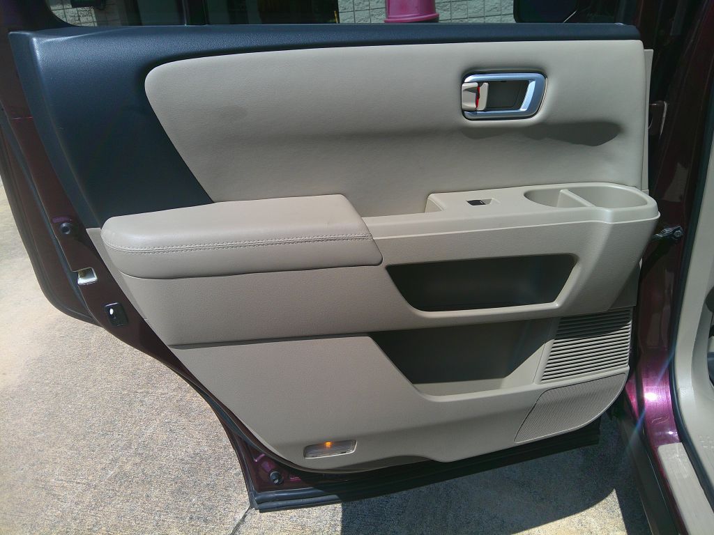 Photo 10 of this HONDA PILOT