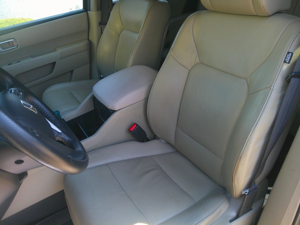 Photo 11 of this HONDA PILOT