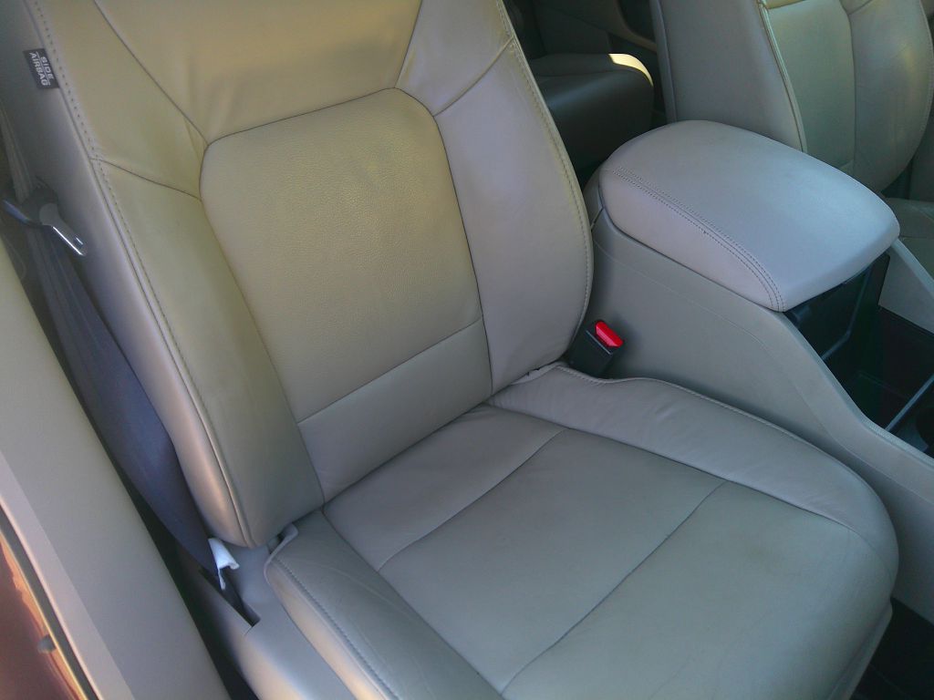 Photo 12 of this HONDA PILOT